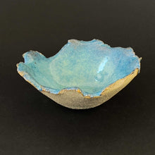 Load image into Gallery viewer, Rustic Blue Eggshell Bowl
